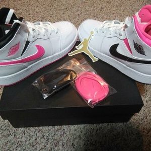 Women's retro 1 hyper pinks